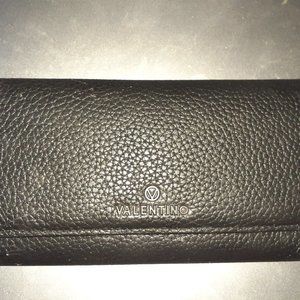 VALENTINO PEBBLE LEATHER CHAIN WALLET